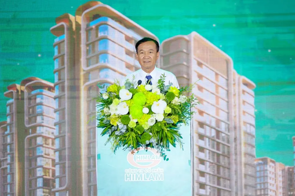 Ông Dương Công Minh, Cổ đông chủ chốt Công ty Cổ phần Him Lam, Chủ tịch Hội đồng quản trị Ngân hàng Sacombank phát biểu